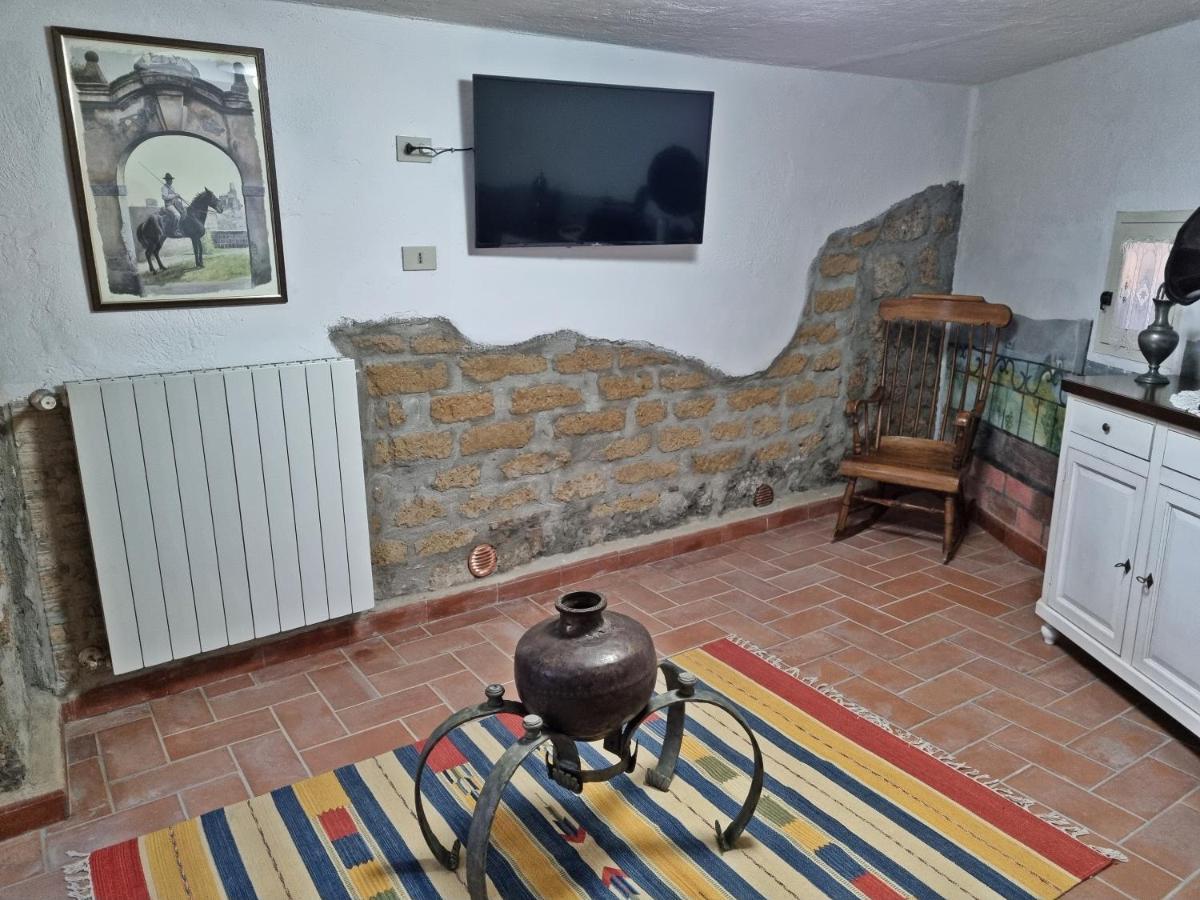 Casa Vacanze Nives Tuscania Eksteriør bilde