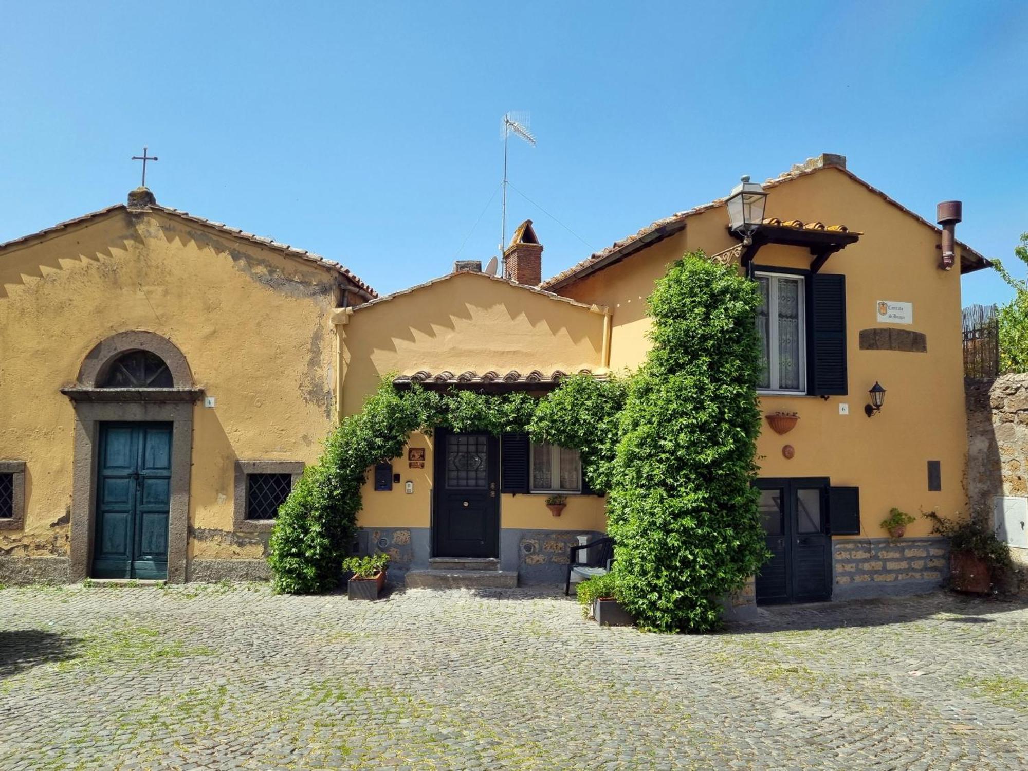 Casa Vacanze Nives Tuscania Eksteriør bilde