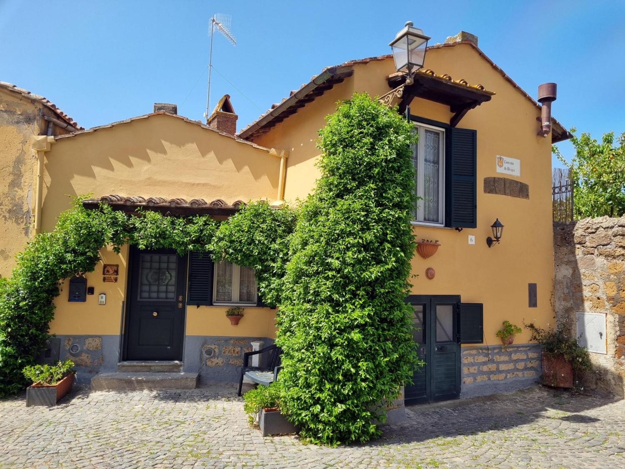Casa Vacanze Nives Tuscania Eksteriør bilde
