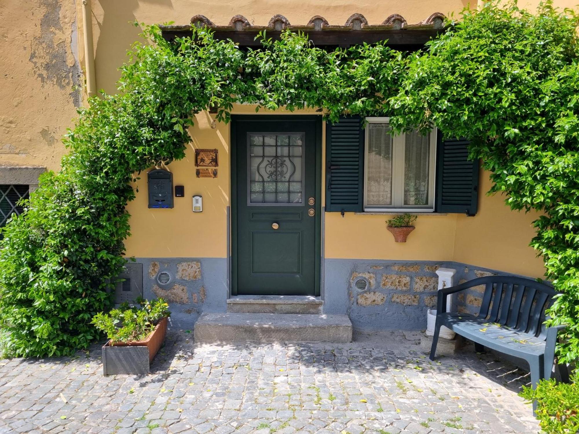 Casa Vacanze Nives Tuscania Eksteriør bilde
